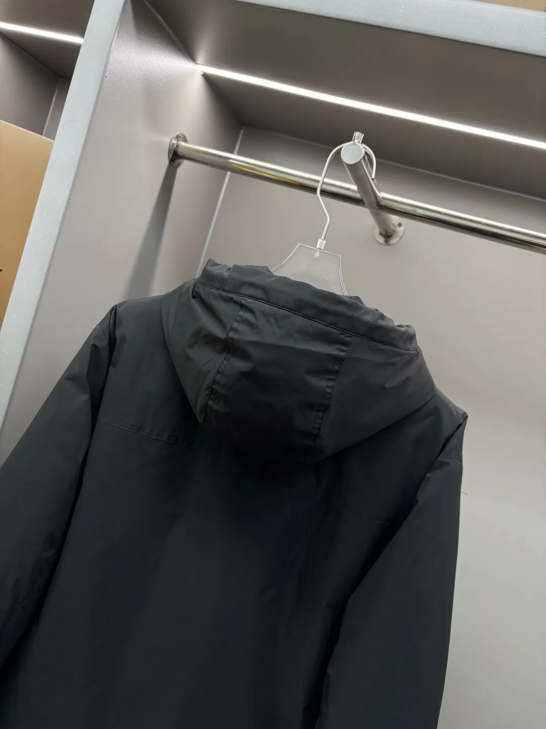 Zegna New Arrival ， Classic ， 。 ， ， ， ， ， ， ： 、 、Classic ， 。 ， ， 。 Size：M-XXXL ：Black